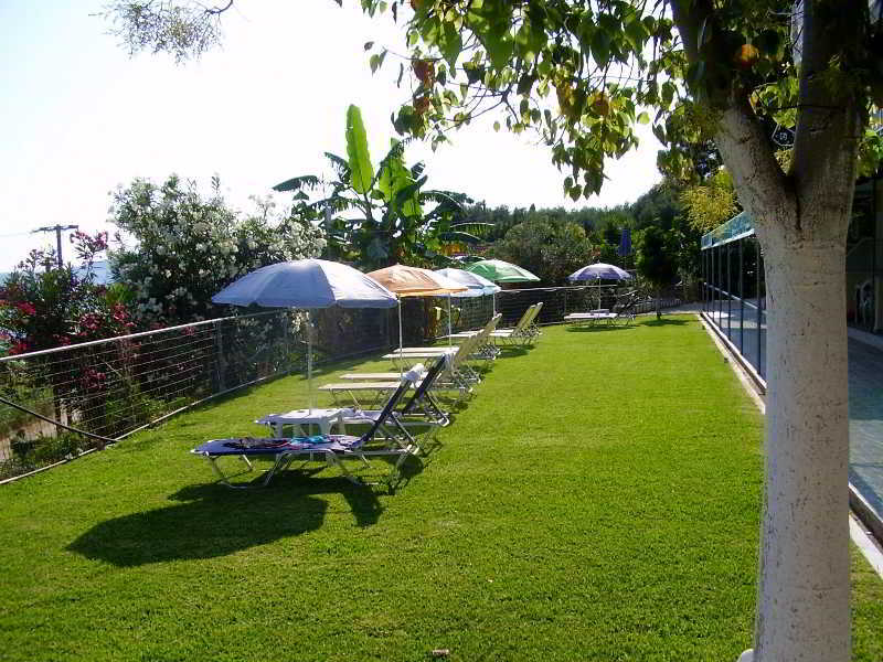 Rosa'S Beach Studios Lourdata  Extérieur photo