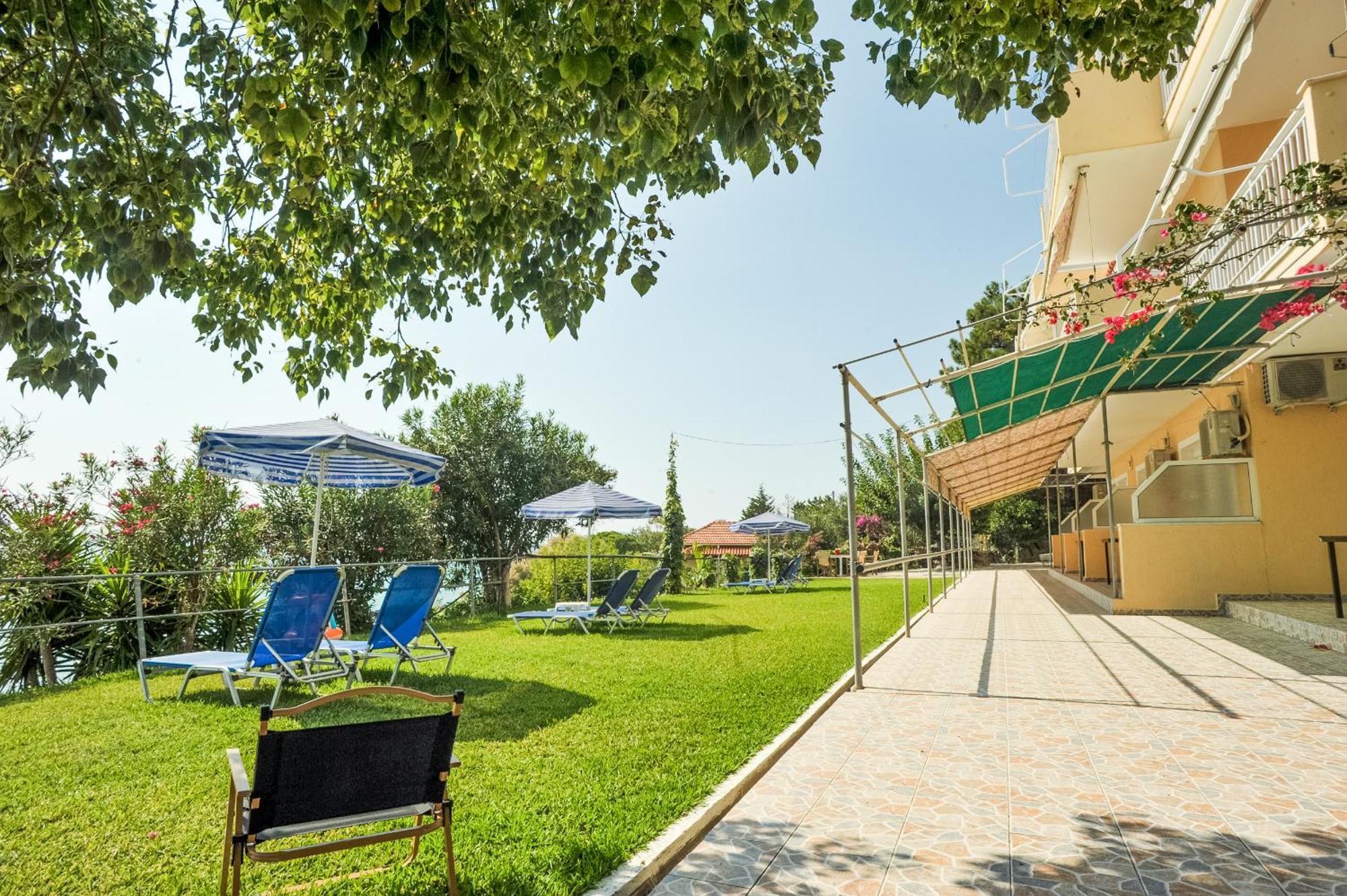 Rosa'S Beach Studios Lourdata  Extérieur photo